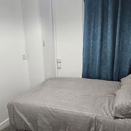 Luxury 2 Bedrooms Flat Leytonstone London Exteriör bild